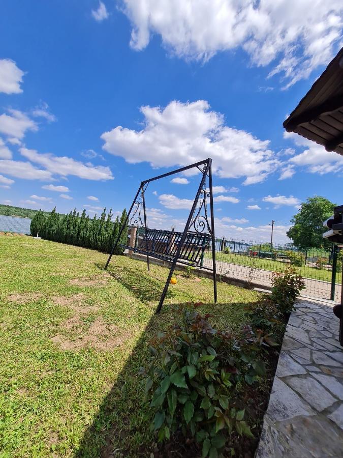 San Na Vodi Vila Semêndria Exterior foto